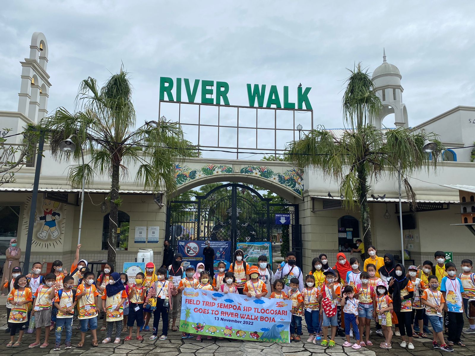 Field trip River Walk